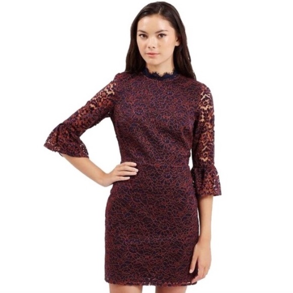 Lace Bell Sleeve Dress - Picture 6 of 8